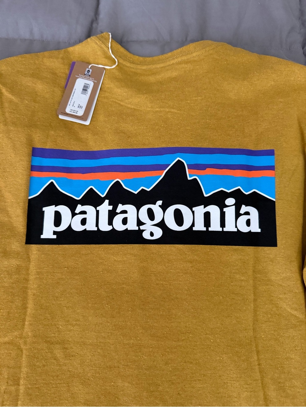 Patagonia Men's Golden Mustard Logo long sleeve shirt. NWT